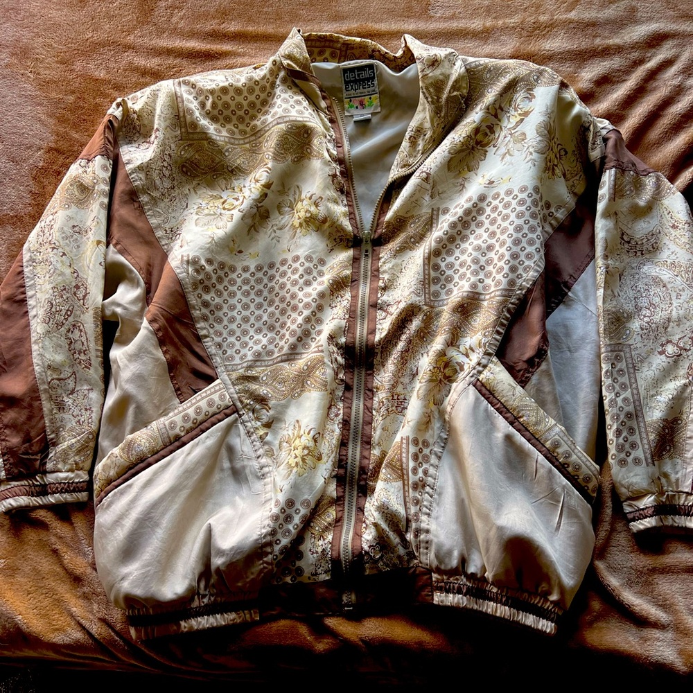 Vintage silk Jacket!! Size XL